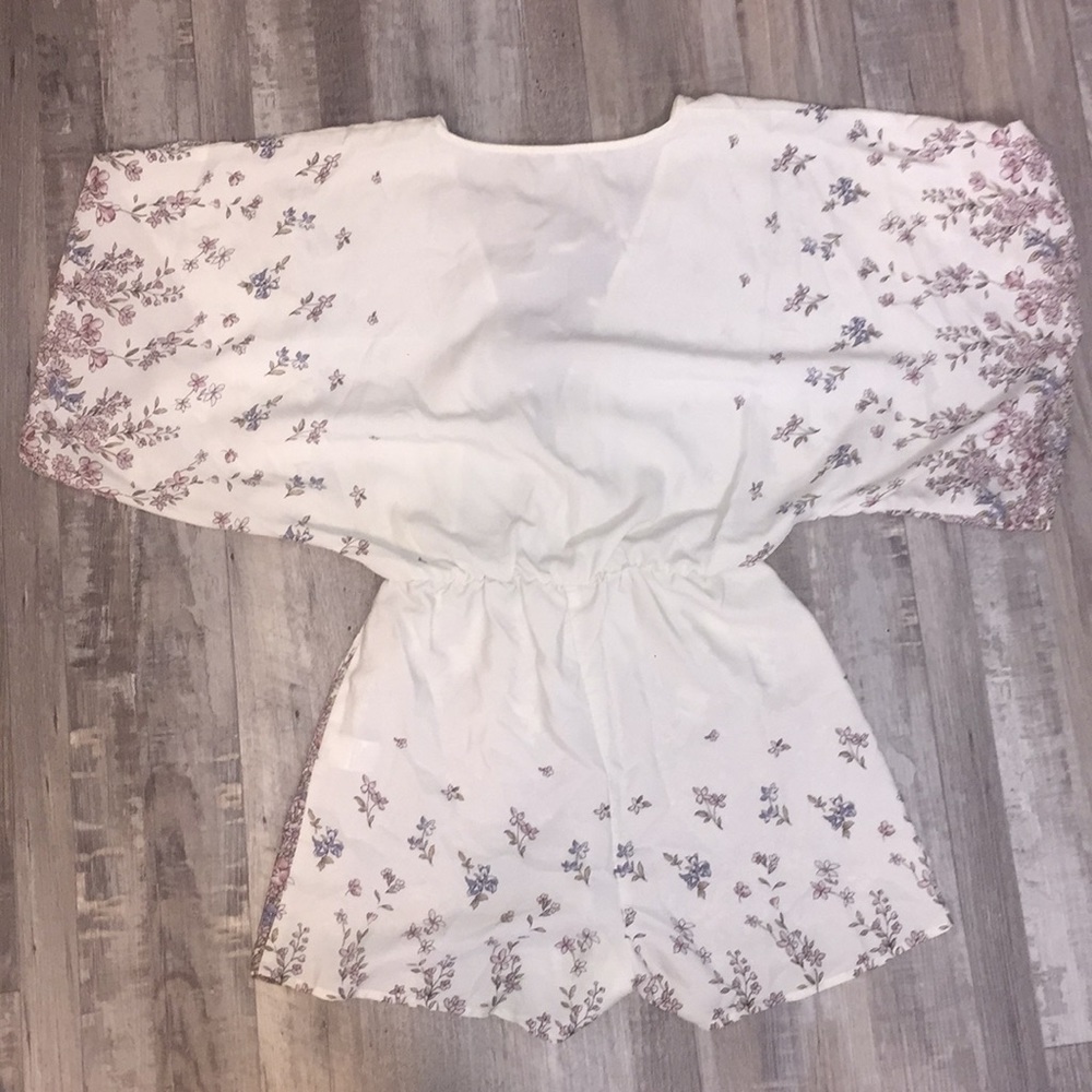 Romper - Picture 2 of 3